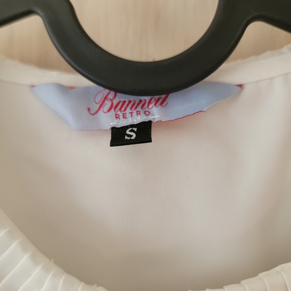 Banned Retro Cat Pleated Neck Blouse Sz S - Picture 2 of 7